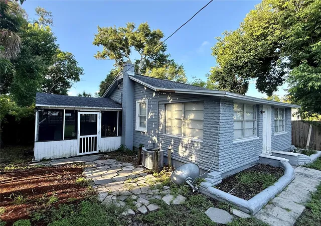 Photo 3 of Single family home for sale at 2336 18th Avenue S, Saint Petersburg, FL 33712 | MLS# TB8552334 | Listing updated on 2026-10-21