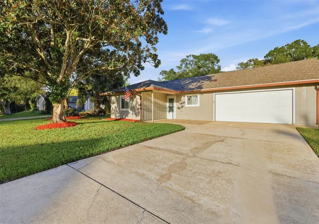 Photo 4 of Sale Pending at 5757 Devon St, Port Orange, FL 32127 | MLS# V4951522 | Listing updated on 2026-10-06