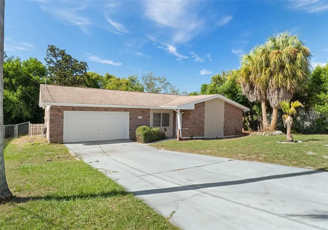 Photo 1 of Single family home for sale at 1465 Newhope Rd, Spring Hill, FL 34606 | MLS# W7889848 | Listing updated on 2026-10-03