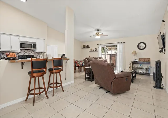 Photo 3 of Townhouse for sale at 167 Clear Lake Cir, Sanford, FL 32773 | MLS# O6444977 | Listing updated on 2026-10-08