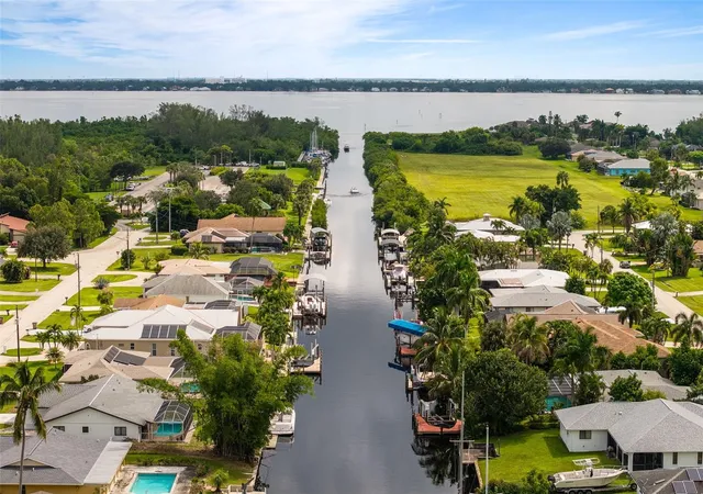 Photo 4 of Single family home for sale at 2213 SE 16th Street, Cape Coral, FL 33990 | MLS# C7531238 | Listing updated on 2026-09-25