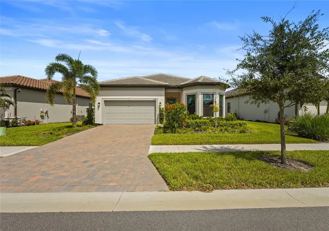 Single family home for sale at 6128 Talon Preserve Dr, NOKOMIS, FL 34275 | MLS# A4707490