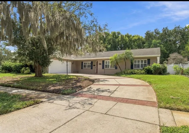 Photo 1 of Single family home for sale at 11626 Carrollwood Dr, Tampa, FL 33618 | MLS# TB8552346 | Listing updated on 2026-10-04