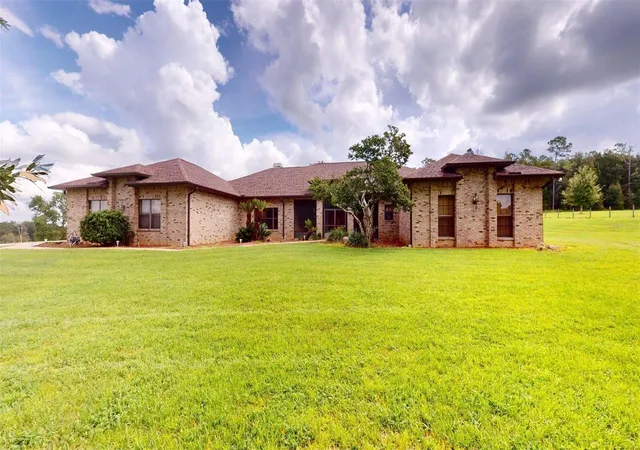 Single family home for sale at 17210 Parrish Grv Rd, DADE CITY, FL 33523 | MLS# P4940001