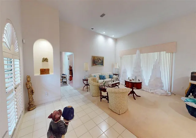 Photo 4 of Single family home for sale at 17210 Parrish Grv Rd, Dade City, FL 33523 | MLS# P4940001 | Listing updated on 2026-09-26