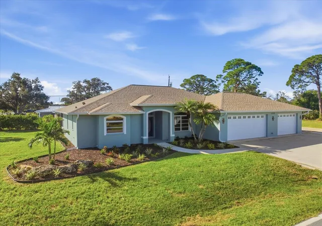 Photo 1 of Single family home for sale at 1315 Southland Rd, Venice, FL 34293 | MLS# N6145932 | Listing updated on 2026-09-27