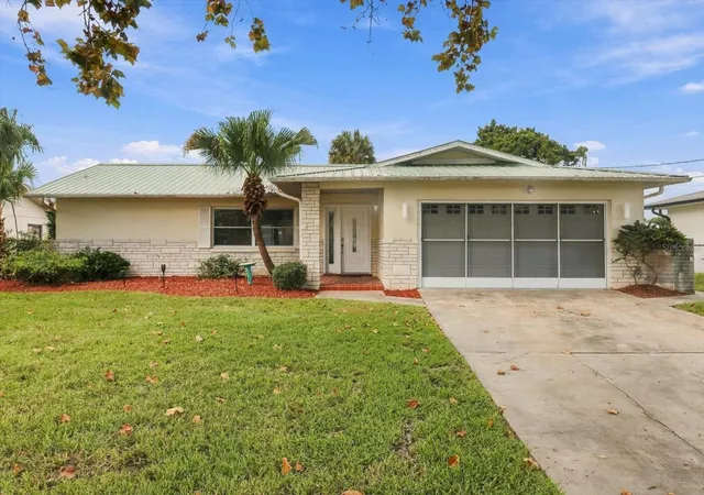 Photo 3 of Single family home for sale at 3840 N Calusa Point, Crystal River, FL 34428 | MLS# TB8552358 | Listing updated on 2026-09-26