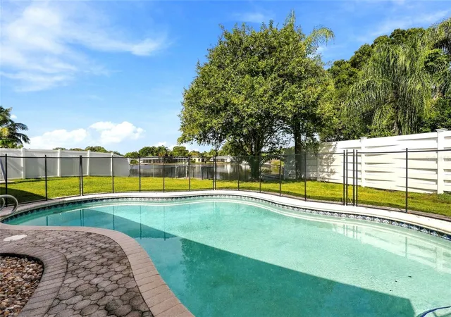 Single family home for sale at 725 S Bayshore Blvd, SAFETY HARBOR, FL 34695 | MLS# TB8552366 | Listing updated on 2026-10-07
