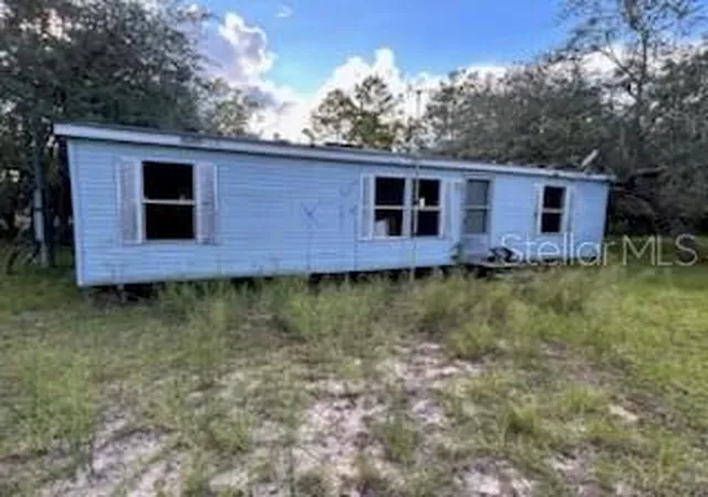 Photo 1 of Manufactured home for sale at 13331 Southeast 30th St, Morriston, FL 32668 | MLS# O6444999 | Listing updated on 2026-10-04