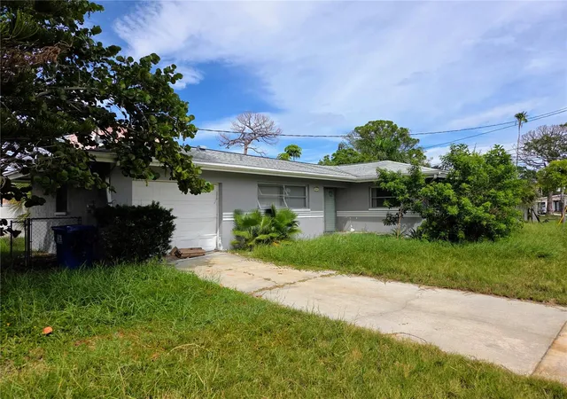 Photo 1 of Single family home for sale at 1595 Arizona Ave Ne, Saint Petersburg, FL 33703 | MLS# TB8552368 | Listing updated on 2026-10-01