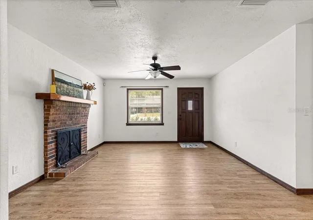 Photo 2 of Single family home for sale at 5741 Ne 4th Place, Ocala, FL 34470 | MLS# OM732912 | Listing updated on 2026-09-26