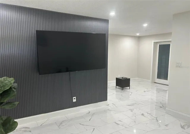 Photo 2 of Single family home for sale at 5918 Swoffield Dr, Orlando, FL 32812 | MLS# O6445004 | Listing updated on 2026-10-01