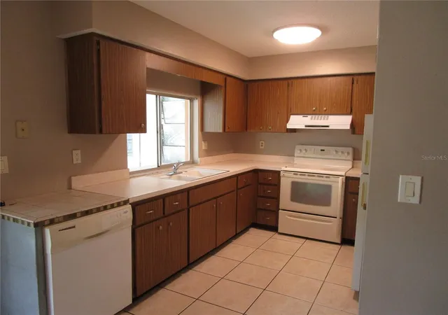 Photo 3 of Sale Pending at 10215 Hayward Rd, Spring Hill, FL 34608 | MLS# W7889851 | Listing updated on 2026-09-30