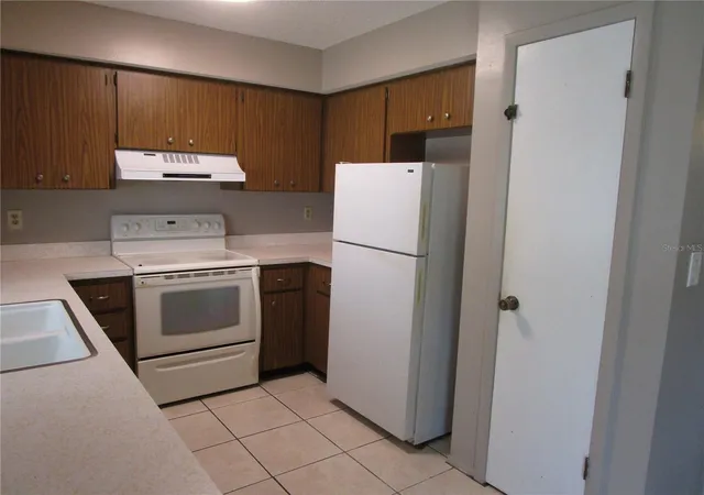 Photo 3 of Sale Pending at 10215 Hayward Rd, Spring Hill, FL 34608 | MLS# W7889851 | Listing updated on 2026-09-30
