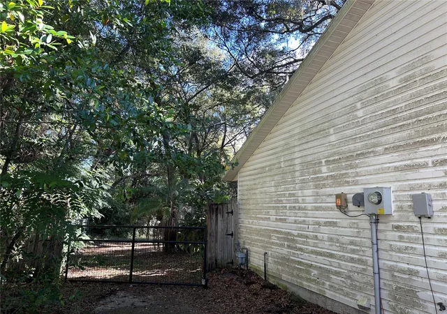 Photo 3 of Single family home for sale at 608 NW 9th Court, Williston, FL 32696 | MLS# GC543809 | Listing updated on 2026-09-26