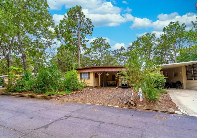 Photo 2 of Manufactured home for sale at 605 W Club Blvd, Lake Mary, FL 32746 | MLS# O6445007 | Listing updated on 2026-10-07