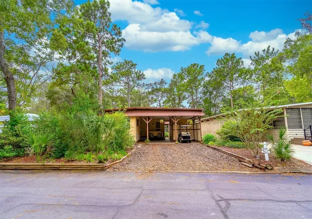 Photo 3 of Manufactured home for sale at 605 W Club Blvd, Lake Mary, FL 32746 | MLS# O6445007 | Listing updated on 2026-10-07