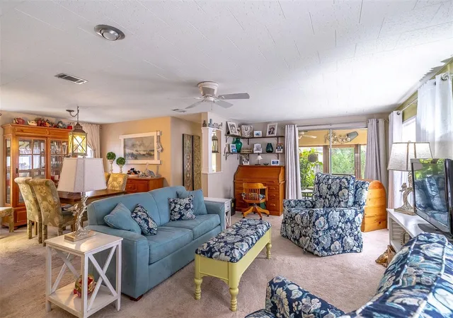 Photo 4 of Manufactured home for sale at 605 W Club Blvd, Lake Mary, FL 32746 | MLS# O6445007 | Listing updated on 2026-10-07