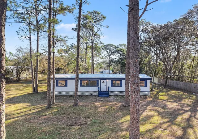 Manufactured home for sale at 18024 Drayton St, SPRING HILL, FL 34610 | MLS# TB8552381