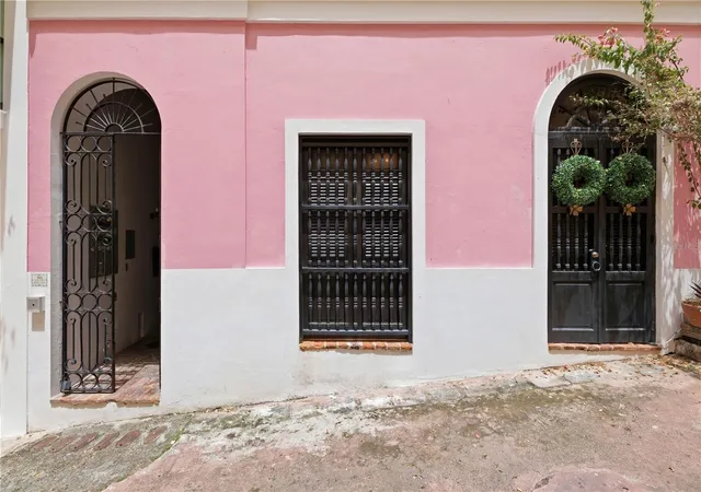 Photo 1 of Condo for sale at 102 Escalinata De Las Monjas St #5, San Juan, PR 00901 | MLS# PR9124481 | Listing updated on 2026-10-20