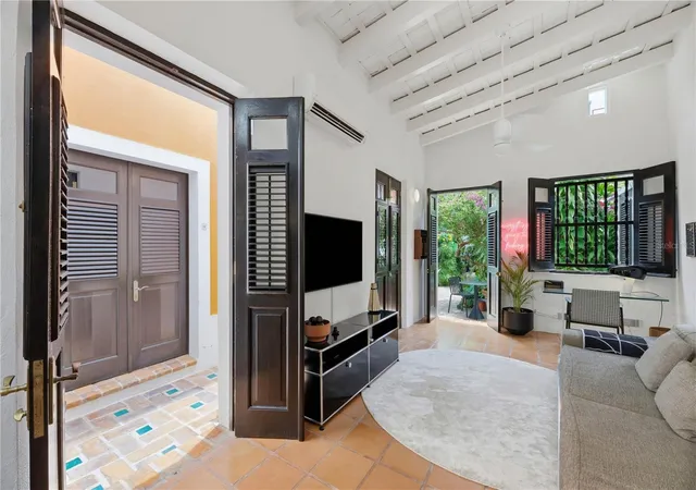 Photo 2 of Condo for sale at 102 Escalinata De Las Monjas St #5, San Juan, PR 00901 | MLS# PR9124481 | Listing updated on 2026-10-20