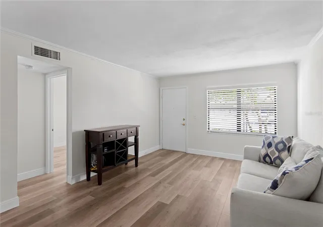 Photo 3 of Condo for sale at 4910 Bay St NE #111, Saint Petersburg, FL 33703 | MLS# TB8552385 | Listing updated on 2026-10-05