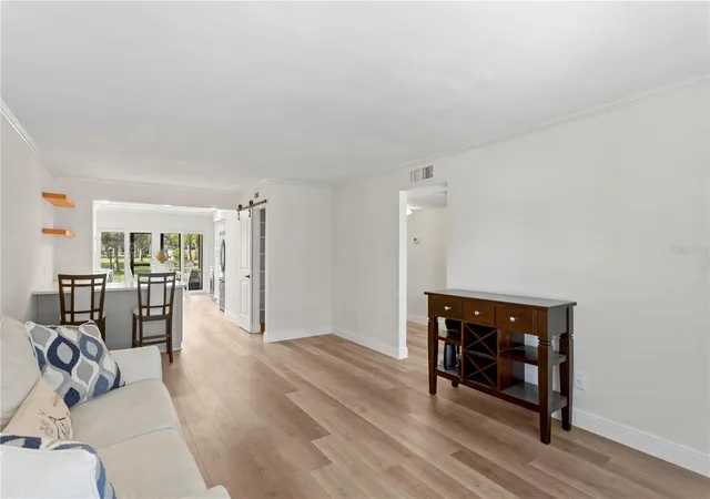 Photo 4 of Condo for sale at 4910 Bay St NE #111, Saint Petersburg, FL 33703 | MLS# TB8552385 | Listing updated on 2026-10-05