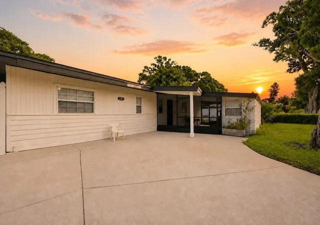 Photo 2 of Single family home for sale at 1151 55th Avenue S, Saint Petersburg, FL 33705 | MLS# TB8552386 | Listing updated on 2026-09-29