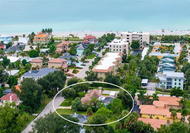 Photo 2 of Single family home for sale at 640 Granada Ave, Venice, FL 34285 | MLS# A4707501 | Listing updated on 2026-10-05