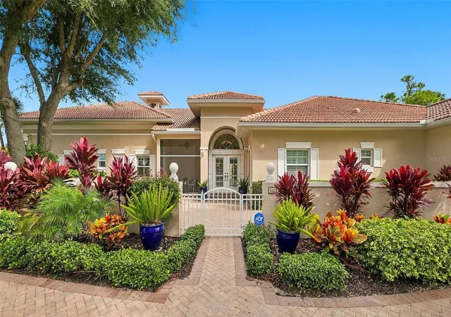 Photo 3 of Single family home for sale at 640 Granada Ave, Venice, FL 34285 | MLS# A4707501 | Listing updated on 2026-10-05