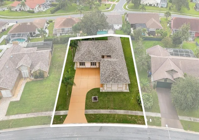 Photo 1 of Single family home for sale at 10404 Sandtrap Dr, Spring Hill, FL 34608 | MLS# W7889853 | Listing updated on 2026-09-27