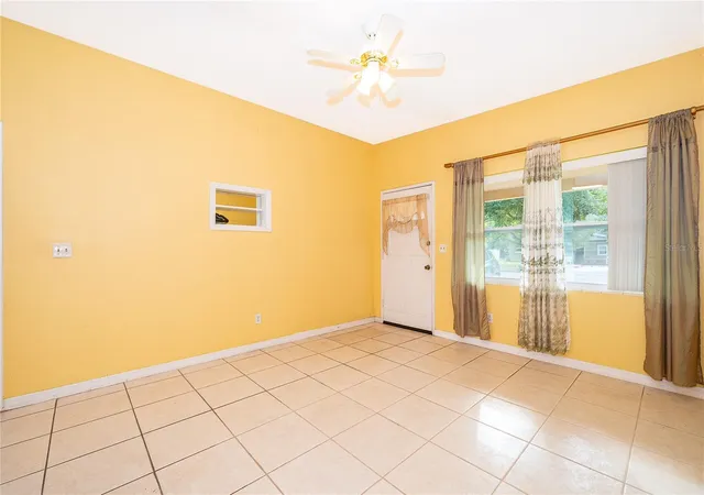Photo 4 of Single family home for sale at 168 Country Clb Cir, Sanford, FL 32771 | MLS# O6445019 | Listing updated on 2026-09-26