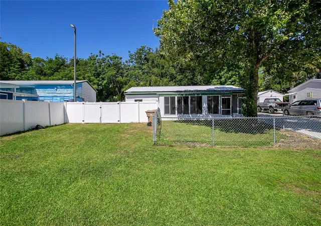 Photo 3 of Single family home for sale at 16905 Sugar Berry Ln, Montverde, FL 34756 | MLS# G5118280 | Listing updated on 2026-10-06