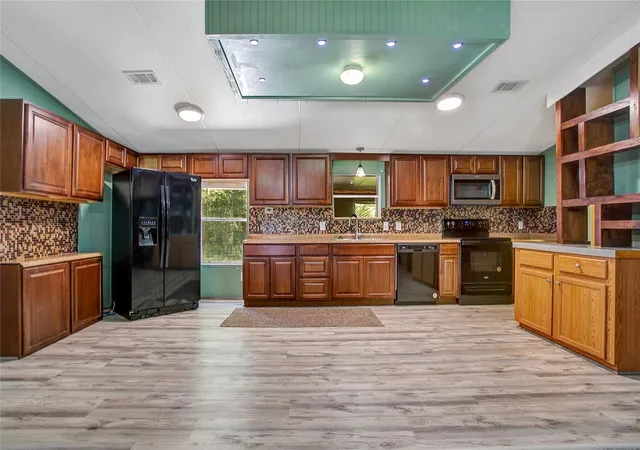 Photo 4 of Single family home for sale at 16905 Sugar Berry Ln, Montverde, FL 34756 | MLS# G5118280 | Listing updated on 2026-10-06