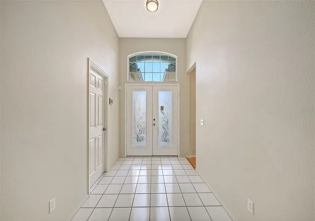 Photo 3 of Single family home for sale at 4942 Oldham St, Sarasota, FL 34238 | MLS# N6145933 | Listing updated on 2026-09-30