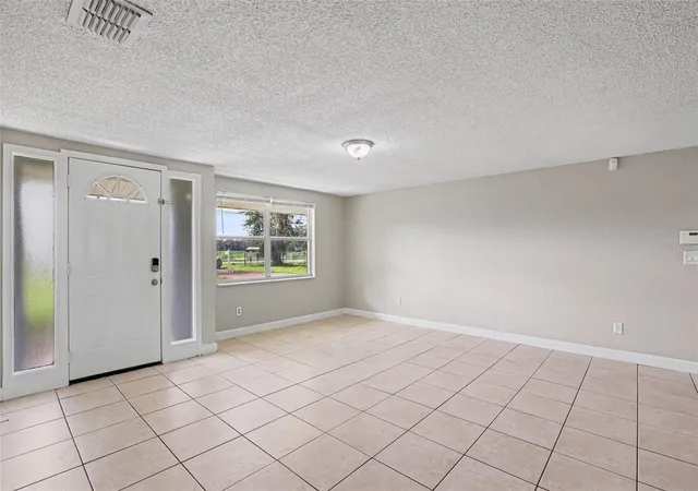 Photo 2 of Single family home for sale at 3805 Mcintosh Rd, Dover, FL 33527 | MLS# TB8552401 | Listing updated on 2026-09-28