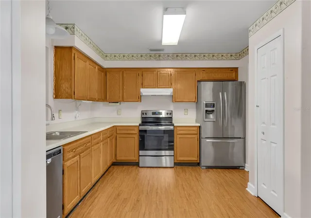 Photo 3 of Single family home for sale at 611 Sherwood Oaks Cir, Ocoee, FL 34761 | MLS# G5118282 | Listing updated on 2026-09-26