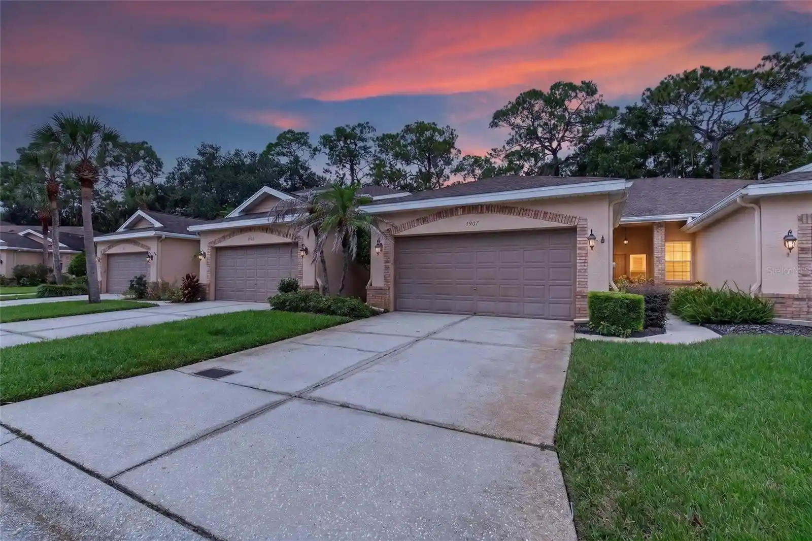 Listing Photo 2 - Condo for sale in 1907 Preservation Dr located at 1907 Preservation Dr, PLANT CITY, FL 33566 - Unit 1907 Preservation Dr