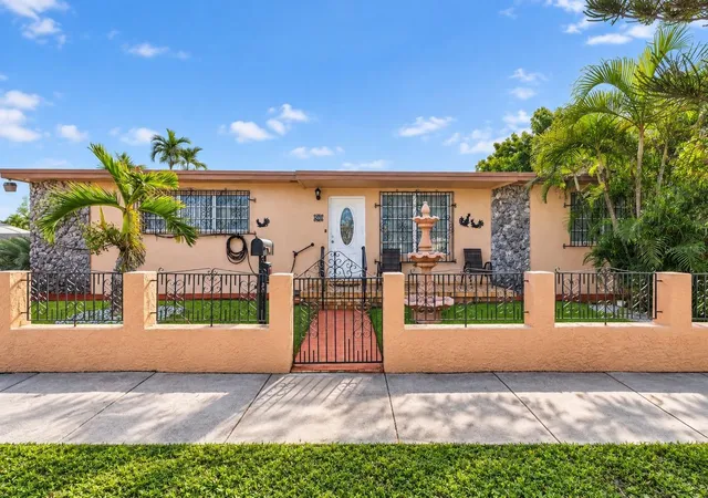 Photo 1 of Single family home for sale at 500 E 40th Street, Hialeah, FL 33013 | MLS# TB8552413 | Listing updated on 2026-09-29