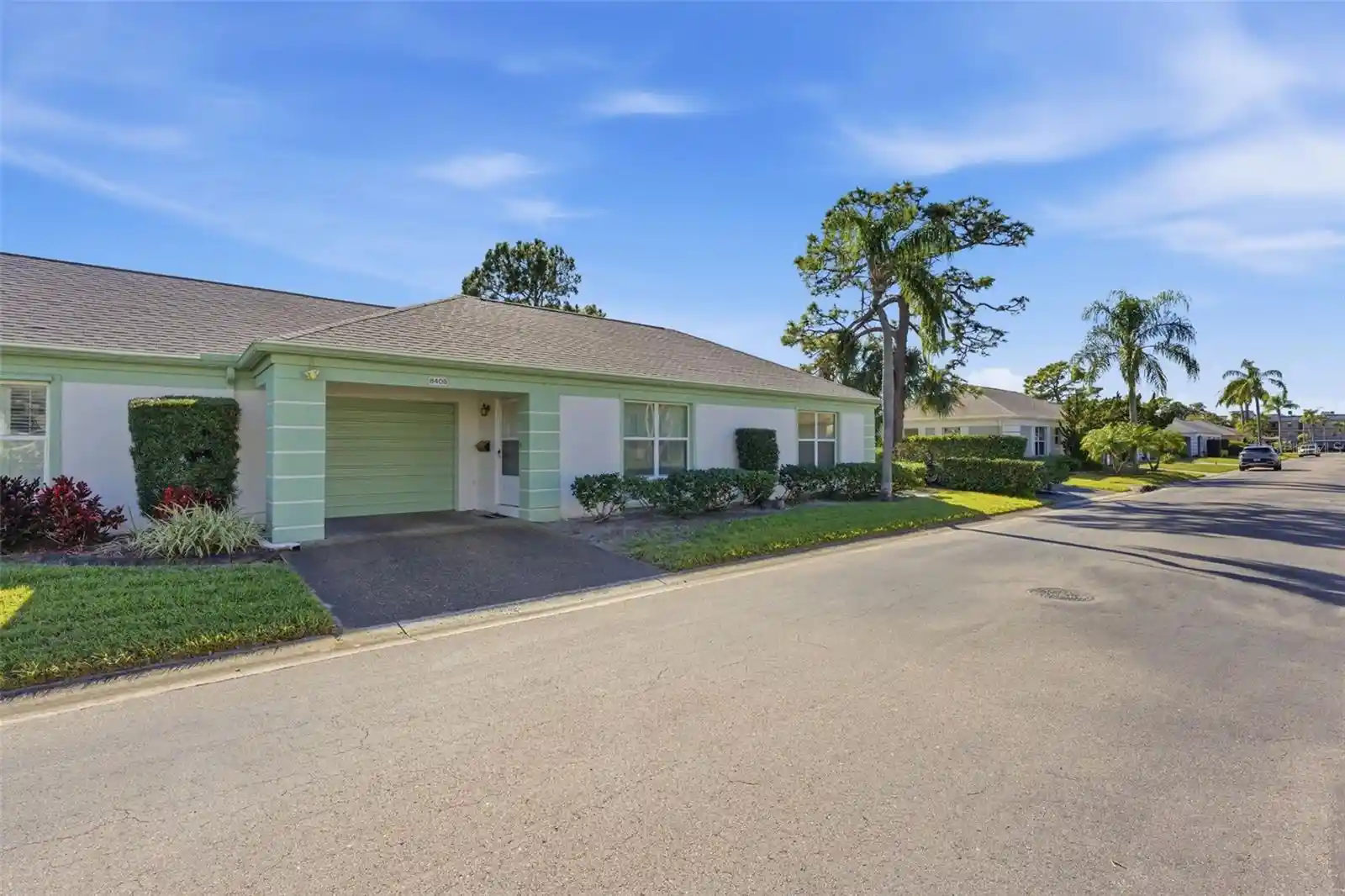 Listing Photo 2 - Condo for sale in 8408 Annwood Rd located at 8408 Annwood Rd, SEMINOLE, FL 33777 - Unit #8408