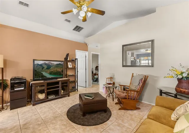 Photo 2 of Single family home for sale at 344 Briar Bay Cir, Orlando, FL 32825 | MLS# O6445045 | Listing updated on 2026-10-02