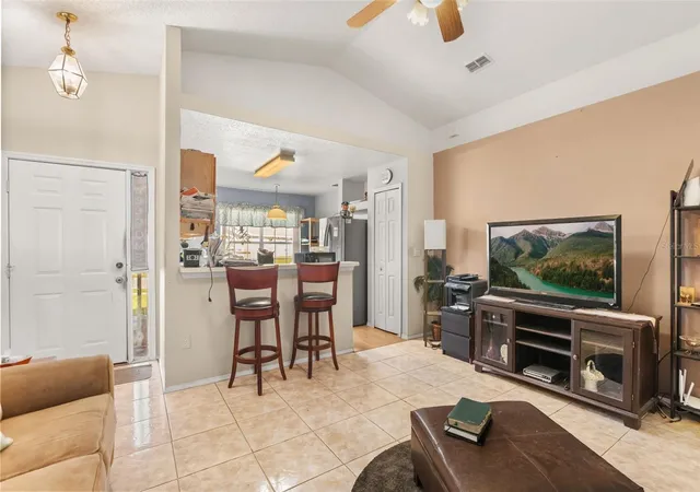 Photo 3 of Single family home for sale at 344 Briar Bay Cir, Orlando, FL 32825 | MLS# O6445045 | Listing updated on 2026-10-02