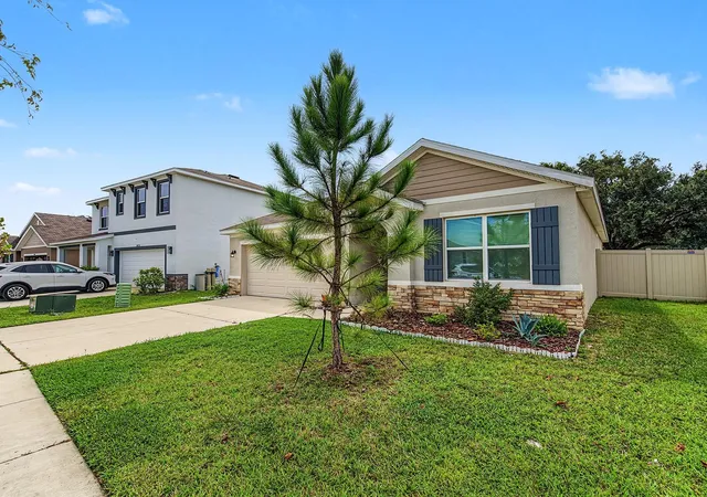 Photo 2 of Single family home for sale at 10668 Quail Grv Way, San Antonio, FL 33576 | MLS# TB8552429 | Listing updated on 2026-10-02