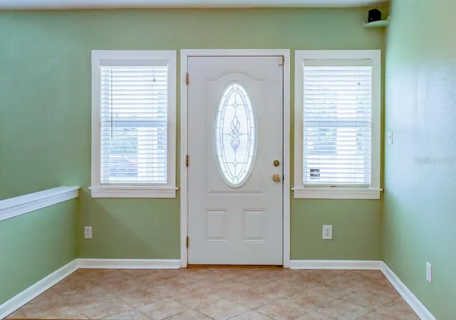 Photo 4 of Single family home for sale at 2576 17th Avenue N, Saint Petersburg, FL 33713 | MLS# TB8552434 | Listing updated on 2026-10-16