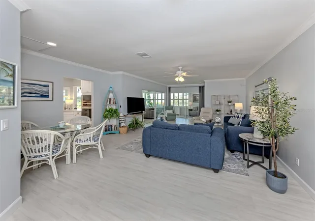 Photo 4 of Single family home for sale at 1435 Colony Pl, Venice, FL 34292 | MLS# N6145934 | Listing updated on 2026-09-29