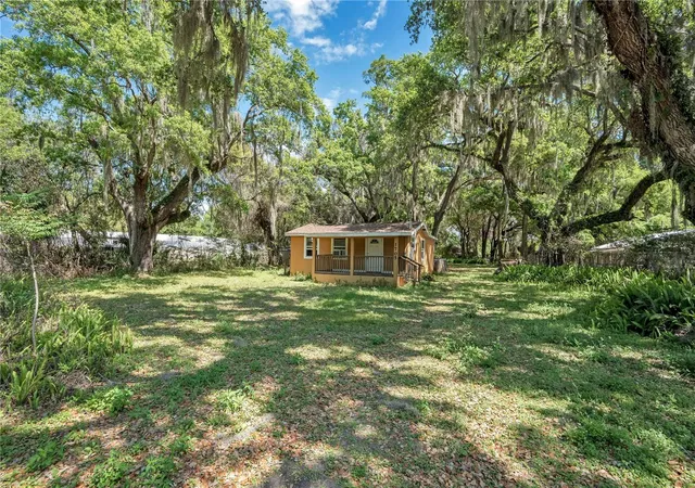 Photo 2 of Single family home for sale at 1705 Evergreen St, Kissimmee, FL 34746 | MLS# O6445051 | Listing updated on 2026-10-06