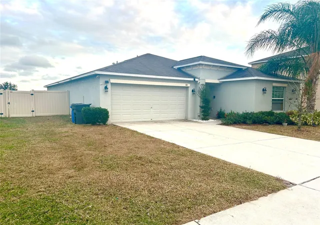 Photo 2 of Single family home for sale at 106 Cascade Bnd Dr, Ruskin, FL 33570 | MLS# TB8552439 | Listing updated on 2026-09-26