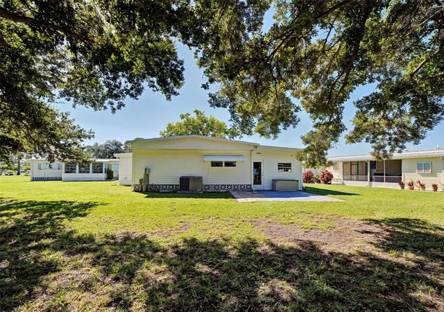Photo 4 of Manufactured home for sale at 6786 Hoemi Ct, North Port, FL 34287 | MLS# C7531250 | Listing updated on 2026-09-30