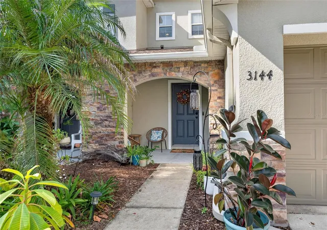 Photo 3 of Townhouse for sale at 3144 Royal Tuscan Ln, Valrico, FL 33594 | MLS# L4965370 | Listing updated on 2026-10-07