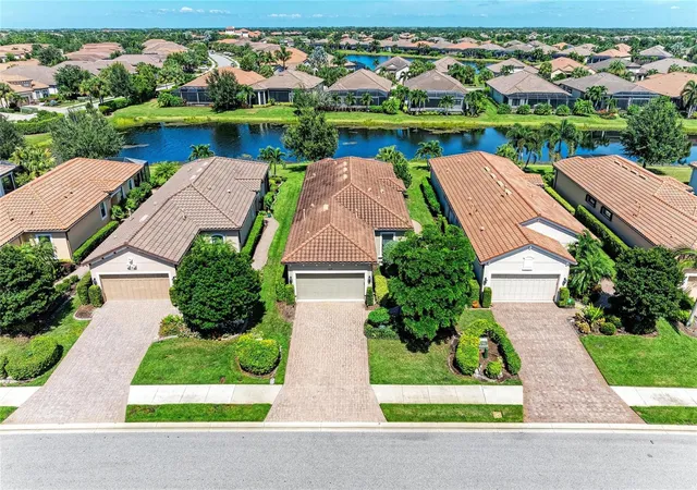 Photo 1 of Single family home for sale at 13119 Prima Dr, Bradenton, FL 34211 | MLS# A4707513 | Listing updated on 2026-10-01